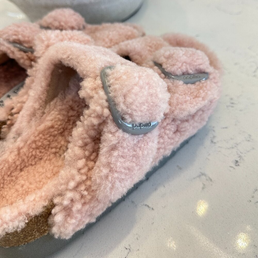 BIRKENSTOCK Arizona Big Buckle Genuine Shearling Slide Sandal in Crystal Rose - Picture 5 of 10